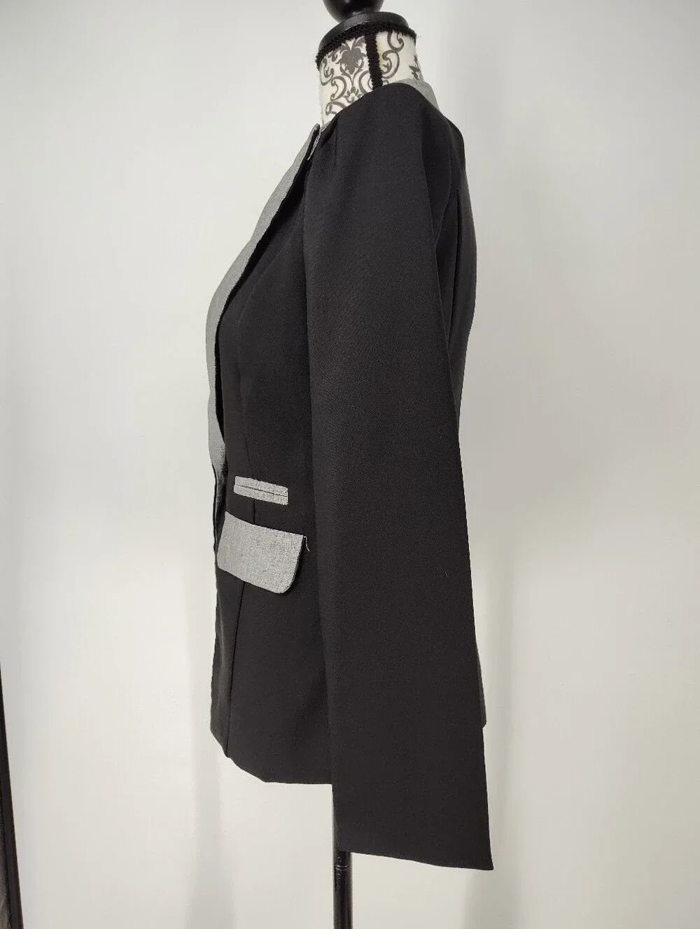 Gray and Black Women's Blazer - Size Medium